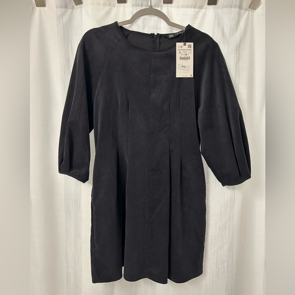 New with tags Zara pleated corduroy black dress! Can’t buy anymore!